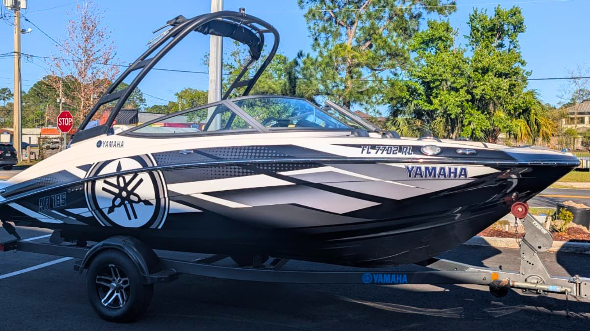 Custom boat wraps